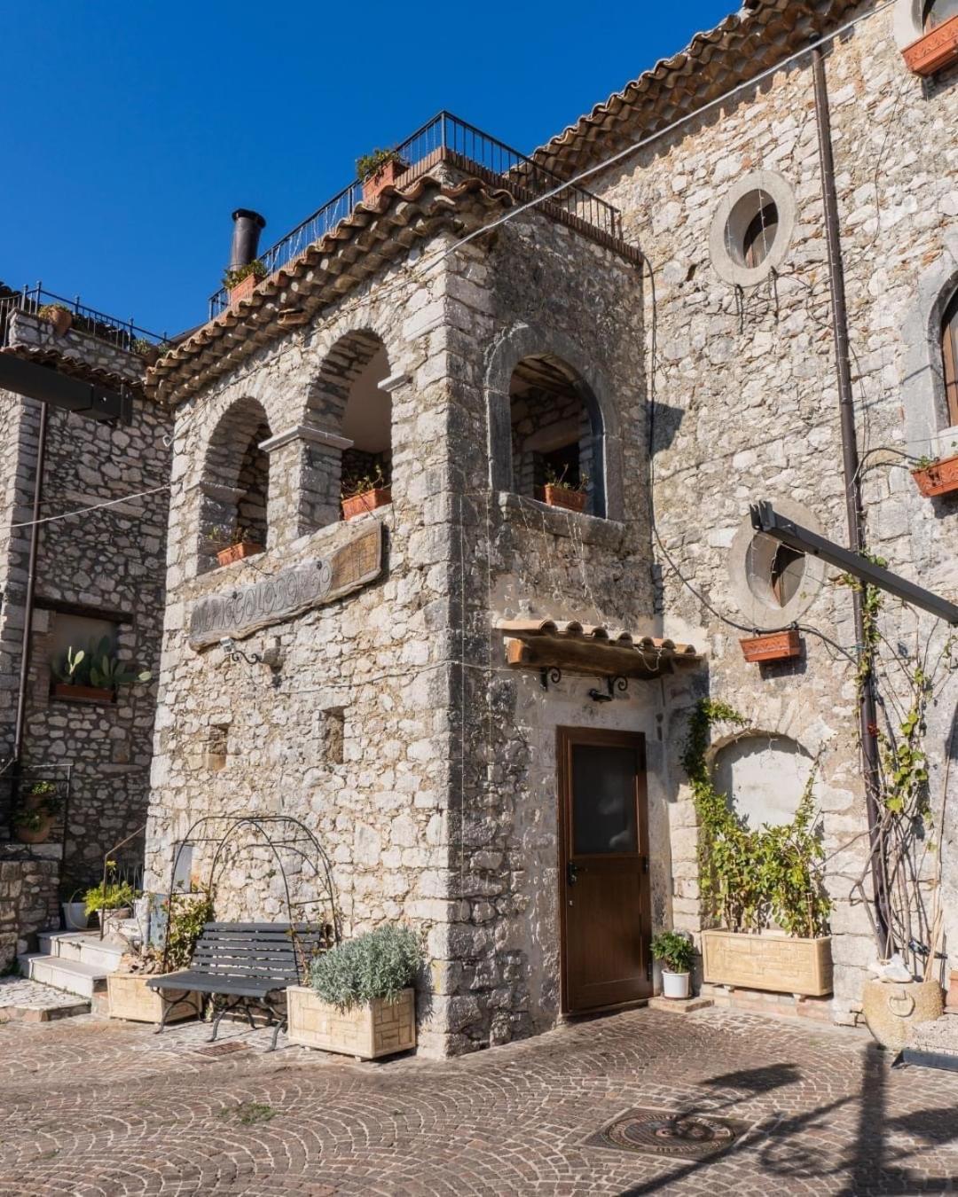 Al Piccolo Borgo Locanda Con Alloggio Castelnuovo Parano المظهر الخارجي الصورة